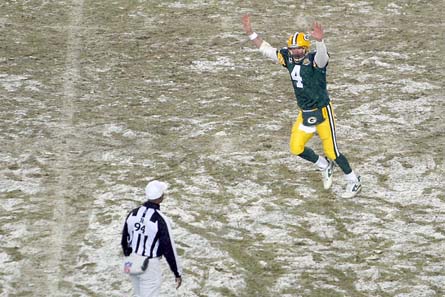15 Favre Celebrates IMG_2844